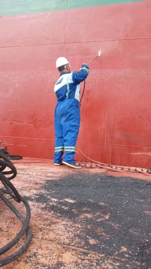 limpieza_embarcacion_Santa_Maria3